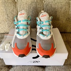 NIKE Air Max 270 React